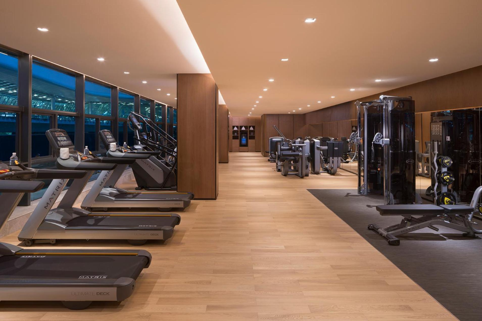 Отель Hyatt Regency Shenzhen Airport Экстерьер фото