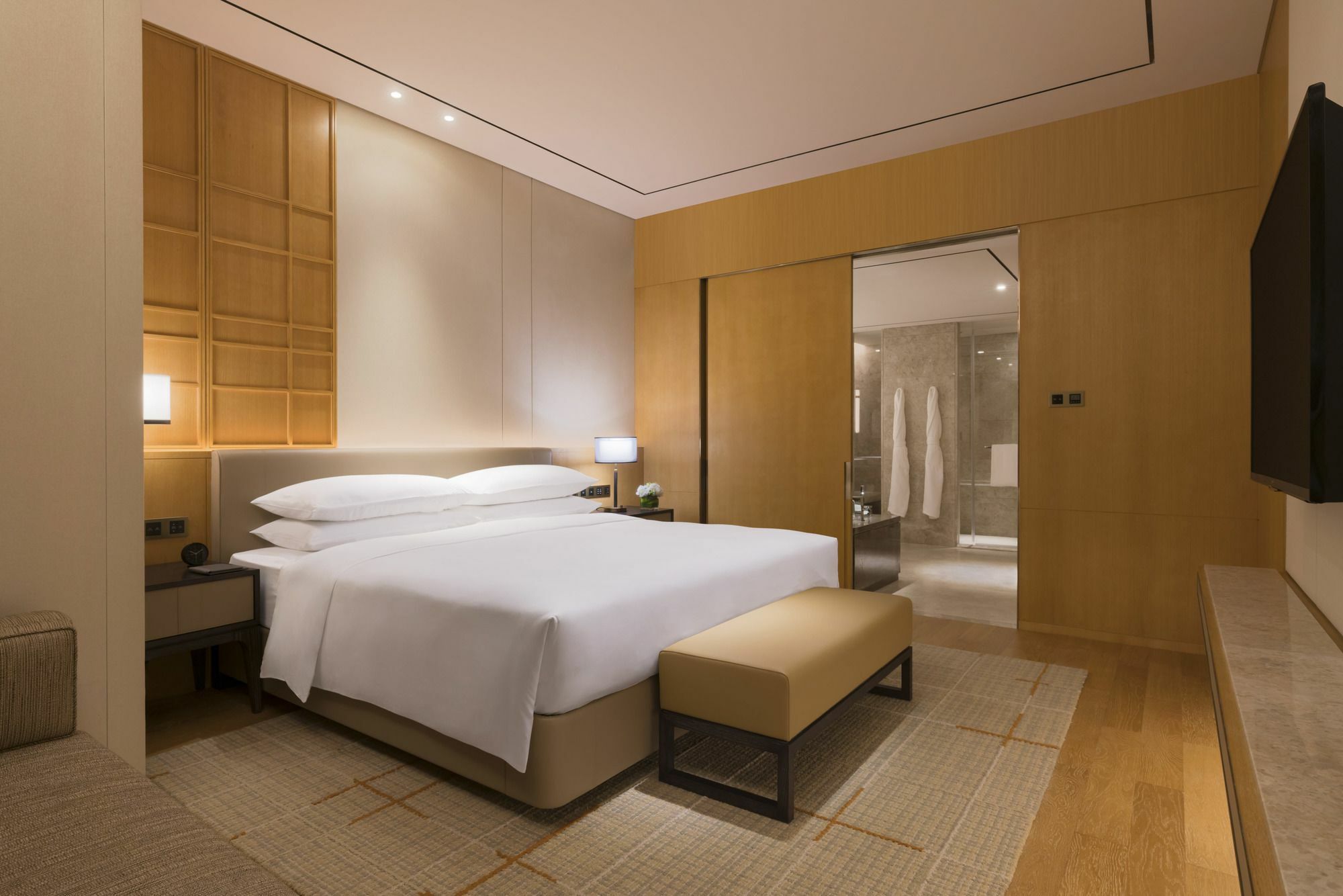 Отель Hyatt Regency Shenzhen Airport Экстерьер фото