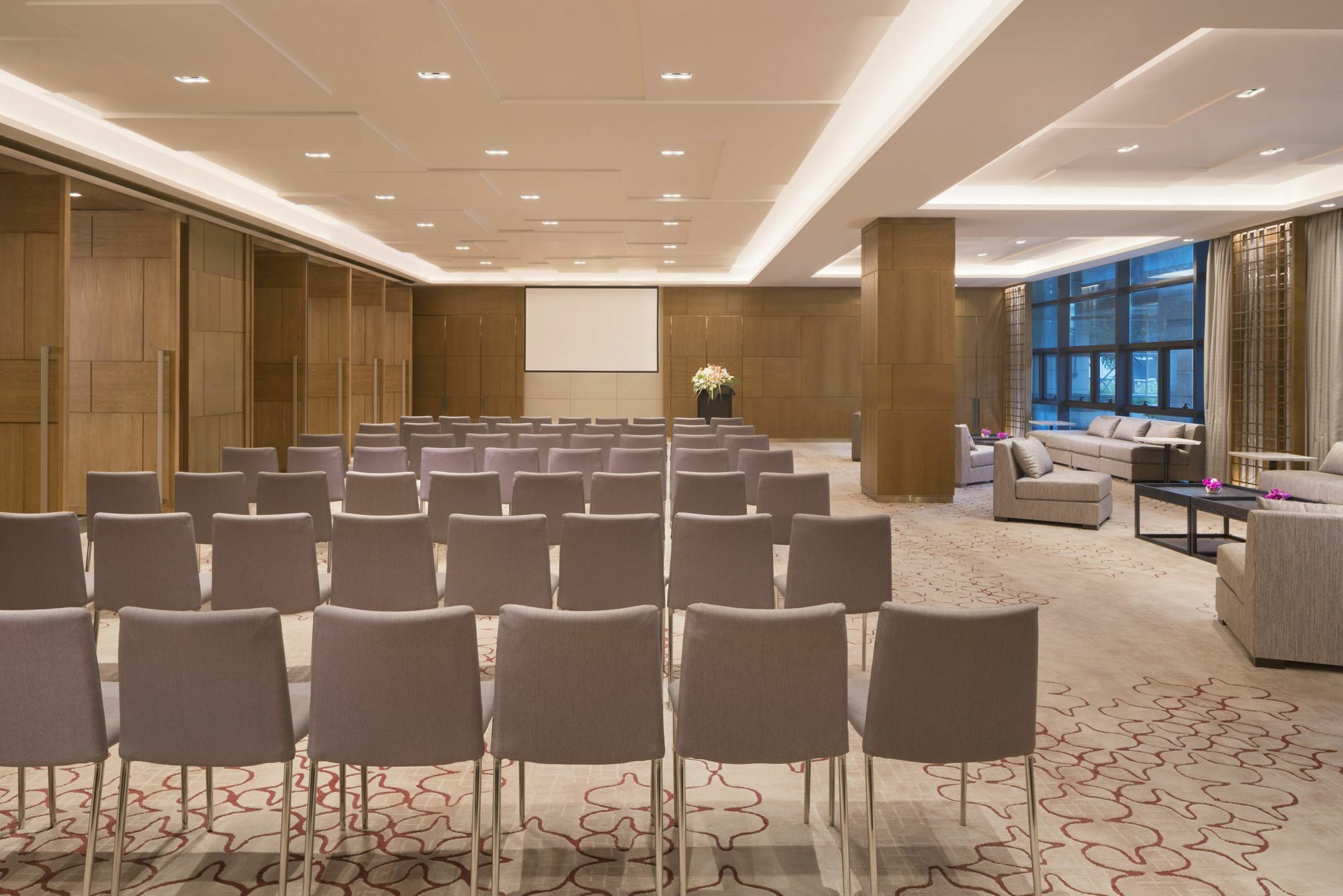 Отель Hyatt Regency Shenzhen Airport Экстерьер фото