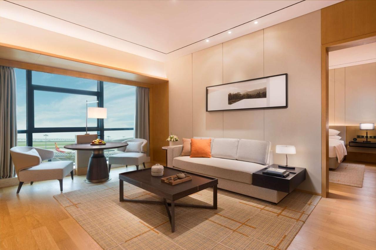 Отель Hyatt Regency Shenzhen Airport Экстерьер фото